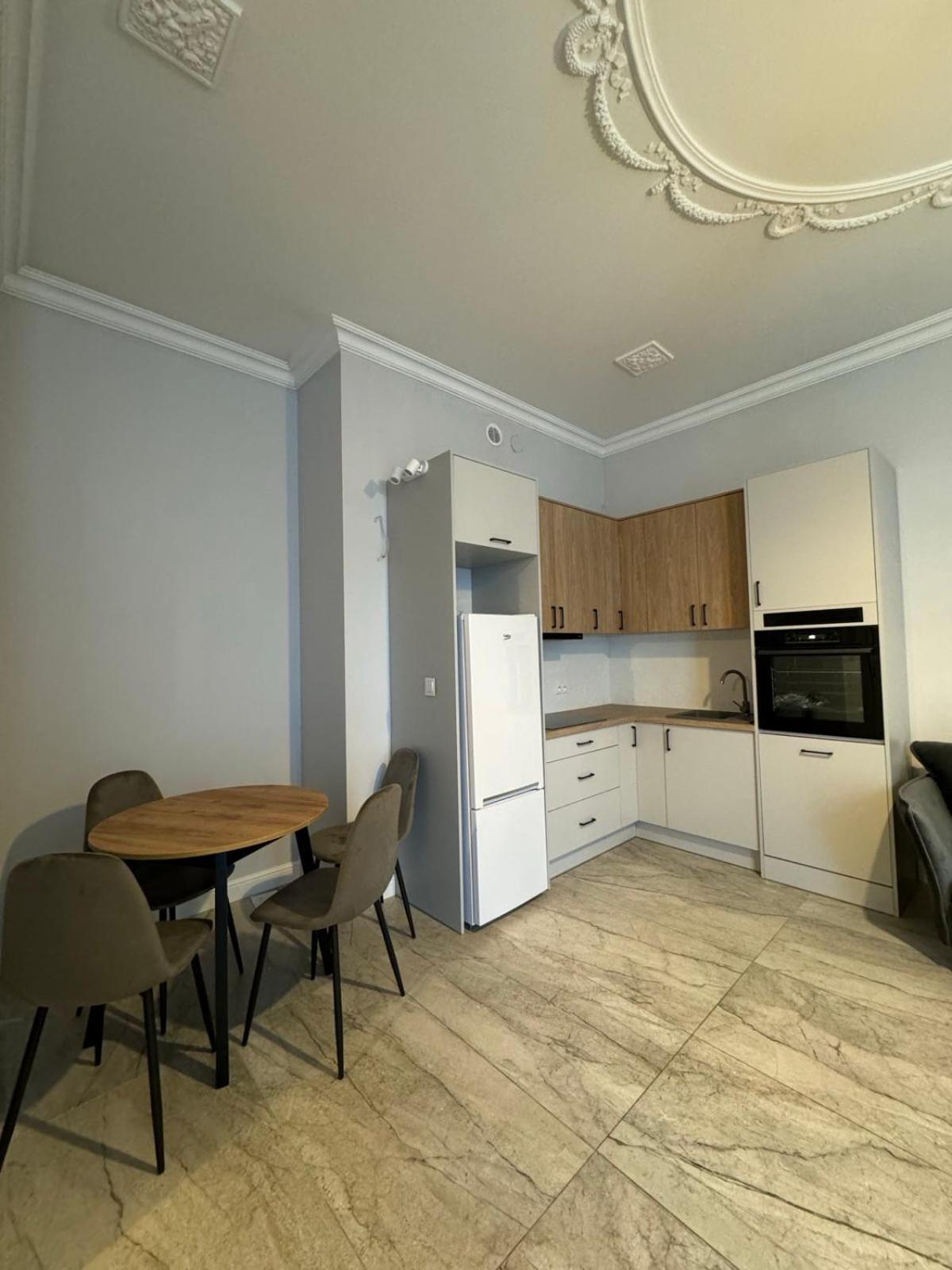 Nowogrodzka 6A 23 Apartamento Varsóvia Exterior foto